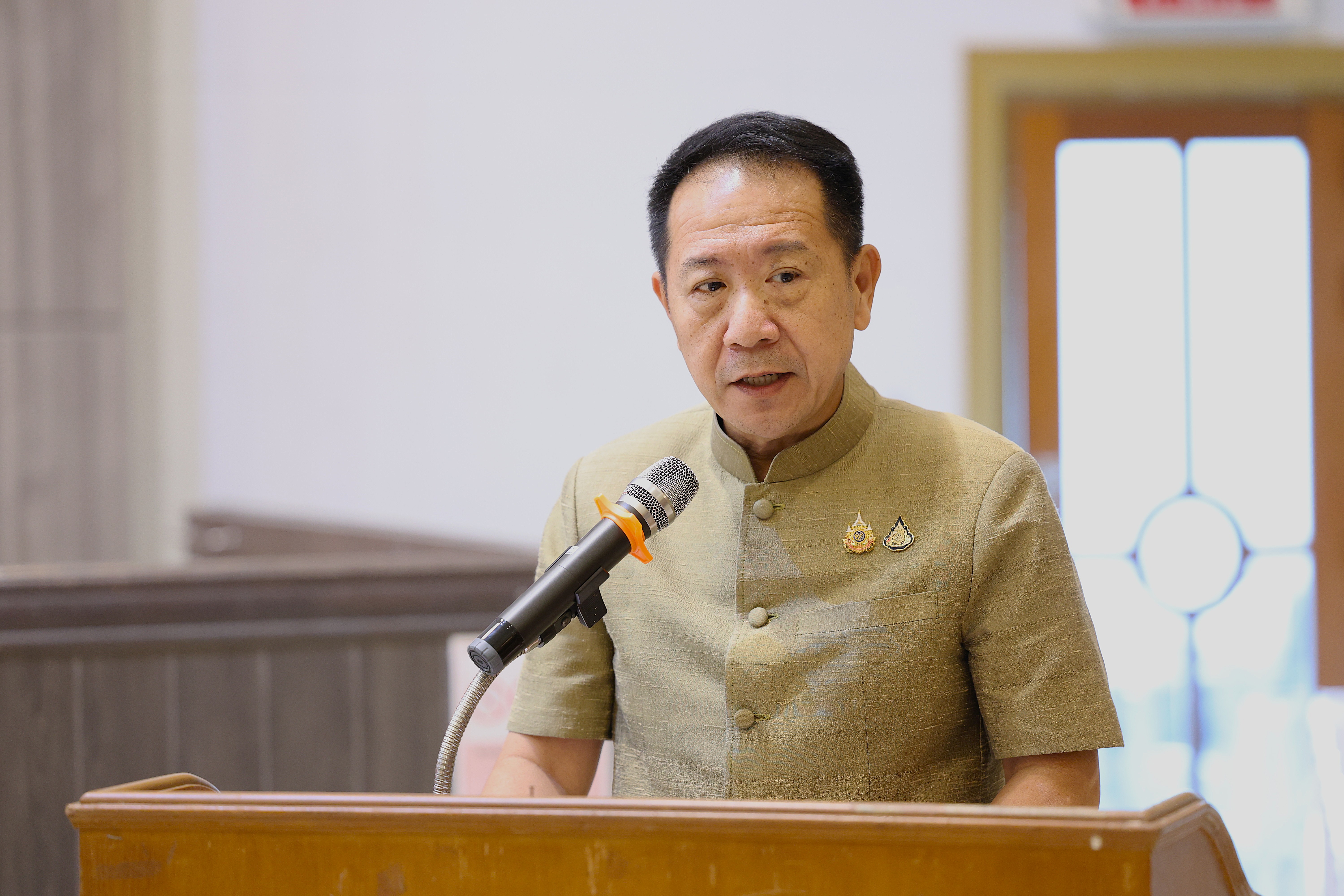 นายนริศ นิรามัยวงศ์