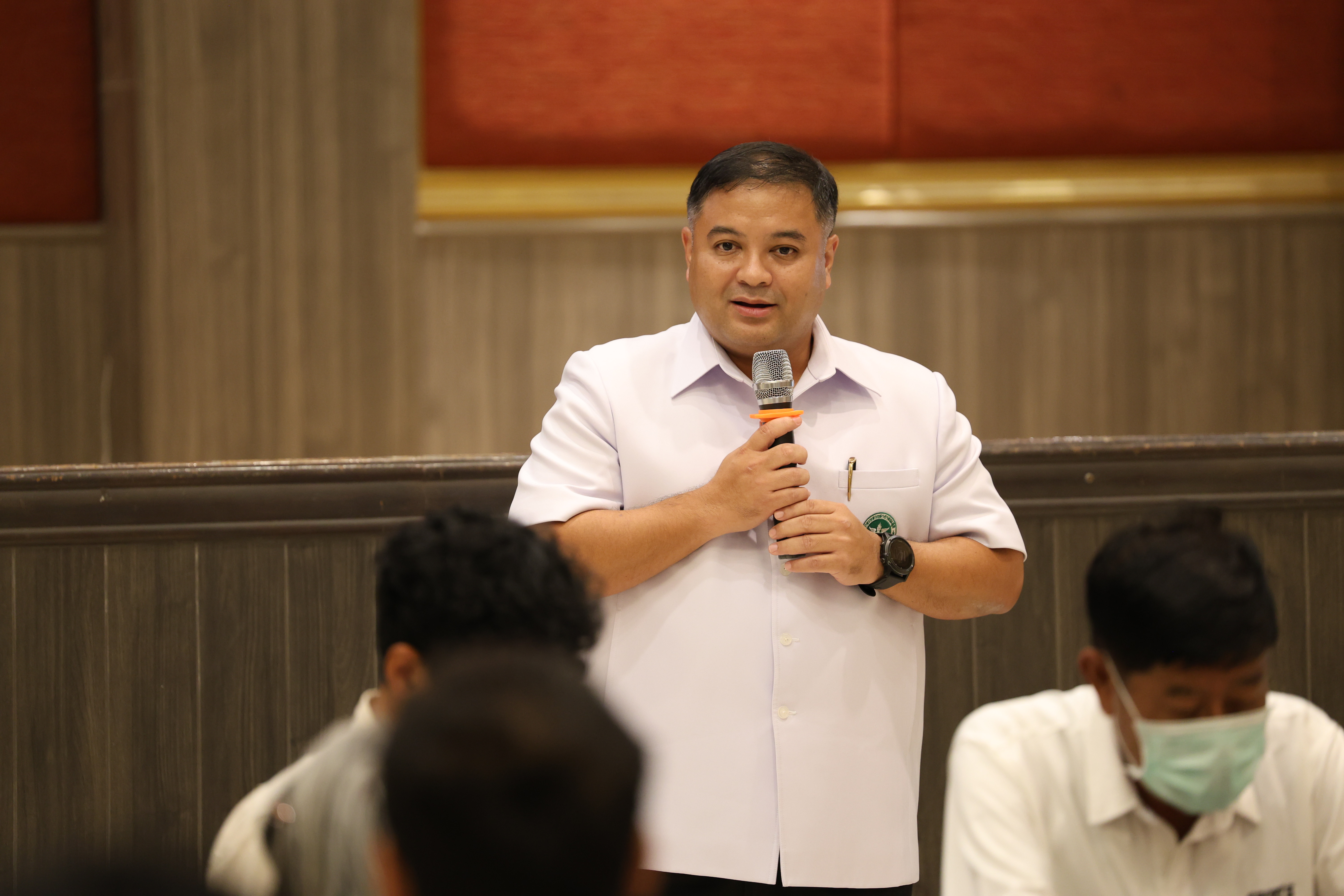 นพ.ประกิจ สาระเทพ